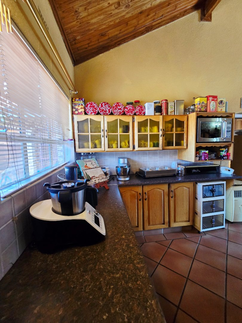 4 Bedroom Property for Sale in Flamwood North West